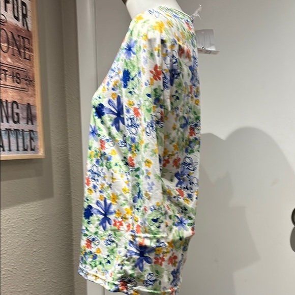 Yellow and Green Fitted 3/4 Sleeve Blouse - Picture 3 of 12